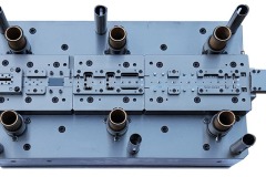 STAMPI PROGRESSIVI DI TRANCIA E PIEGA